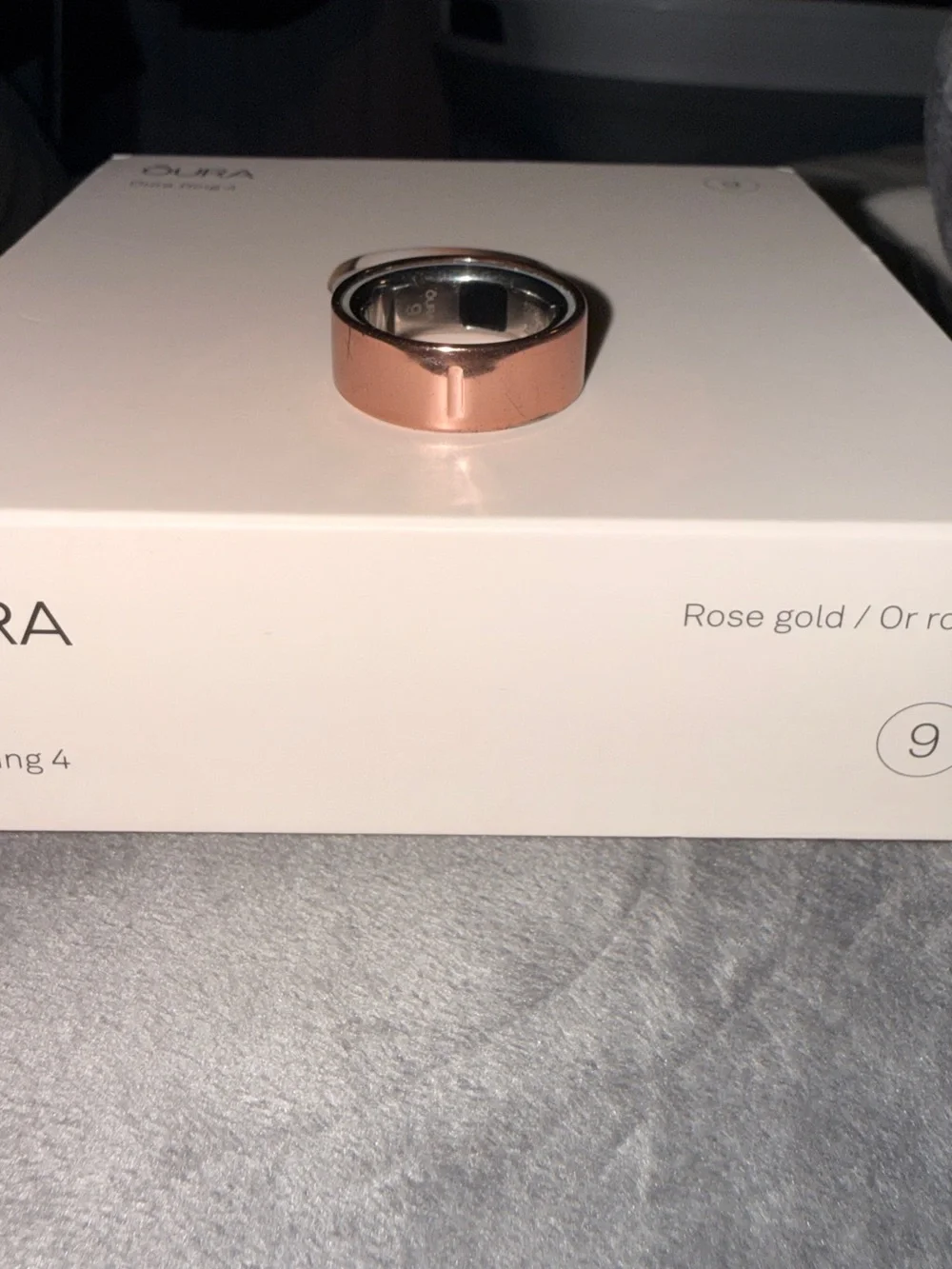 Oura Ring Gen 4 (Size 9) & Charger Dock - Rose Gold